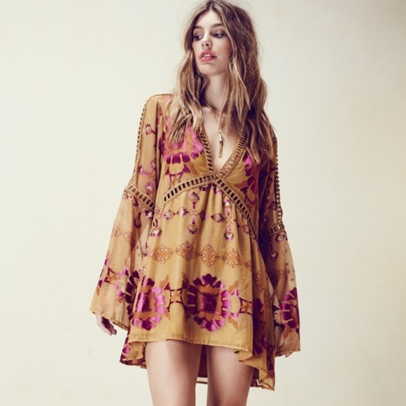 For Love And Lemons Dresses & Skirts - For Love and Lemons Gold Barcelona Mini Dress, EUC